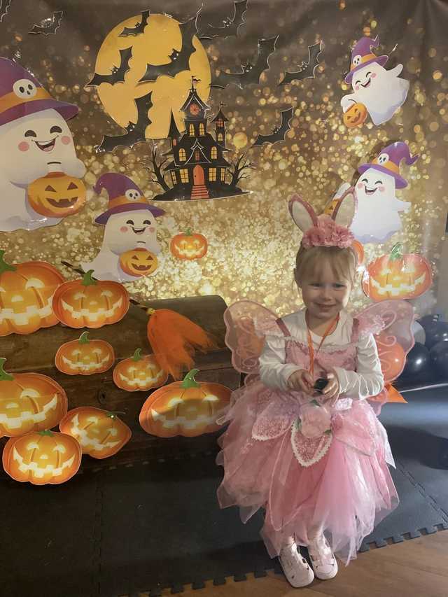 [FOTO] Od wampirów po czarodziejów. Najmłodsi bawili się na Balu Halloweenowym