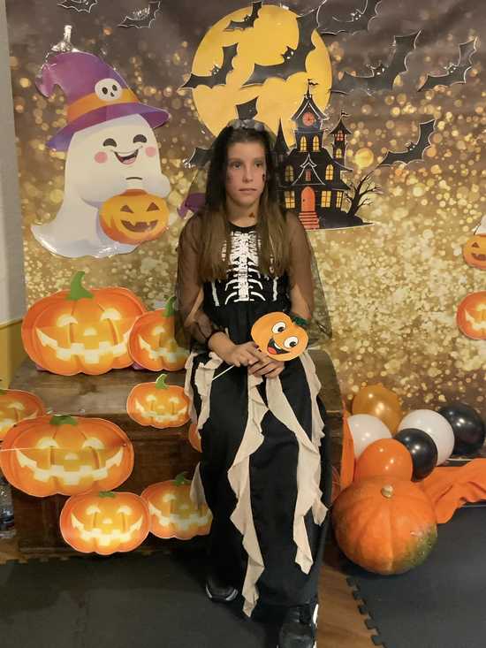 [FOTO] Od wampirów po czarodziejów. Najmłodsi bawili się na Balu Halloweenowym