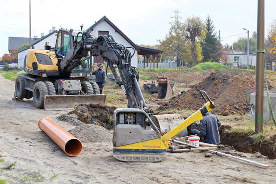 Rozpoczął się remont drogi przy ul. Parkowej w Żarowie 