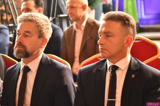 [WIDEO/FOTO] WSSE udzieliła wsparciu ośmiu przedsiębiorstwom, które zainwestują w naszym regionie. Wręczono decyzję