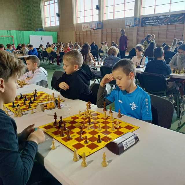 [FOTO] Młodzi szachiści rywalizowali w Żarowie