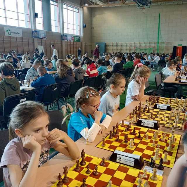 [FOTO] Młodzi szachiści rywalizowali w Żarowie