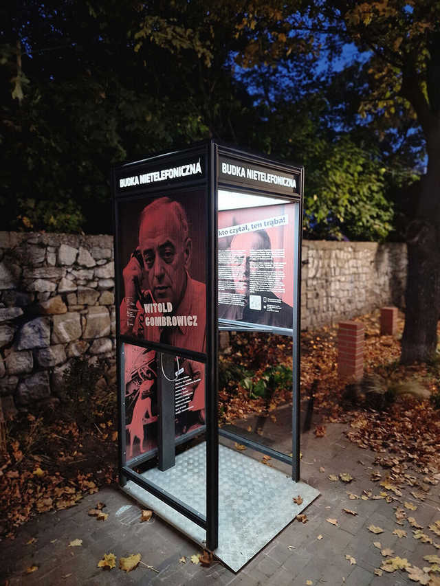 [FOTO] W Żarowie otworzyli Budkę Nietelefoniczną Gombrowicza