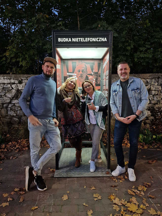 [FOTO] W Żarowie otworzyli Budkę Nietelefoniczną Gombrowicza