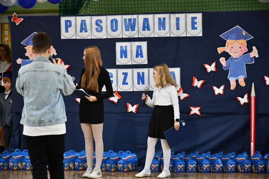 [FOTO] Pasowanie uczniów ze świebodzickiej trójki