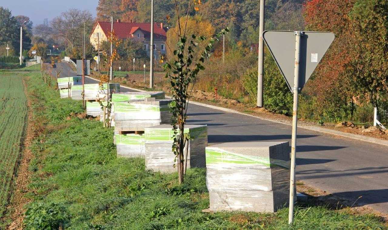 [FOTO] Trwa budowa chodnika w Gniewkowie