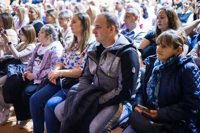 [FOTO] Pasowanie uczniów z żarowskiej podstawówki
