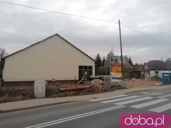 [FOTO] Na Kraszowicach powstaje nowy supermarket. Kiedy otwarcie?