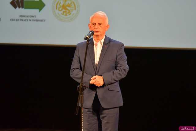 [FOTO] Ruszyła kolejna edycja Zalogowanych. To program wspierający uczniów i przedsiębiorców