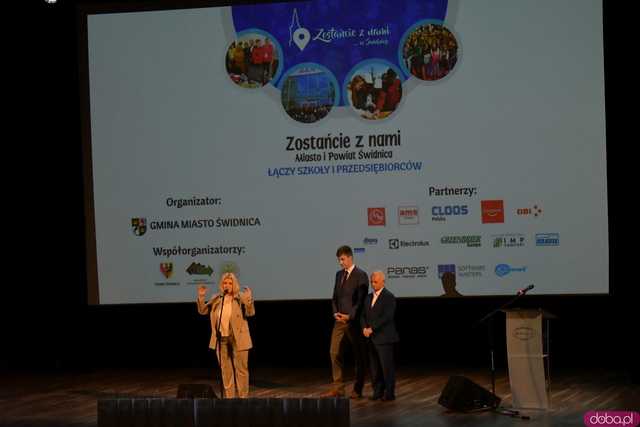 [FOTO] Ruszyła kolejna edycja Zalogowanych. To program wspierający uczniów i przedsiębiorców