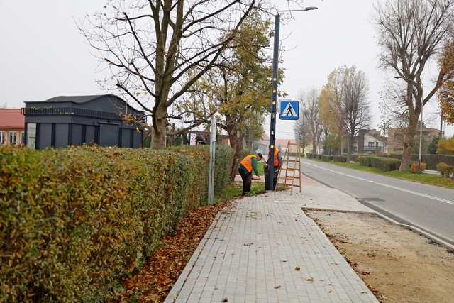 Nowe zatoczki autobusowe i przejścia dla pieszych. Postępują inwestycje na głównych ulicach miasta [SZCZEGÓŁY/FOTO]