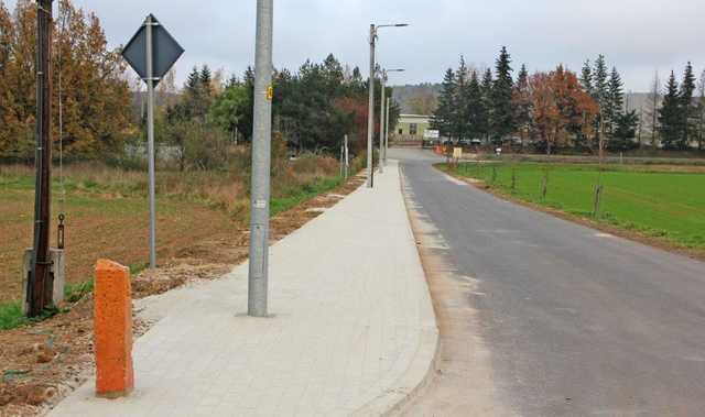 Postępują remonty chodników na terenie gminy [FOTO/SZCZEGÓŁY