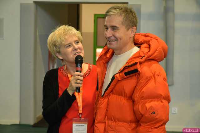 [WIDEO/FOTO] Tłumy mieszkańców przyszły wspierać Szymona! Wydarzenie charytatywne pełne atrakcji w Strzegomiu