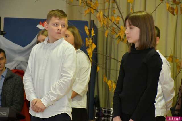 [WIDEO/FOTO] Śniadanie w duchu patriotyzmu. Święto Niepodległości w Bystrzycy Górnej