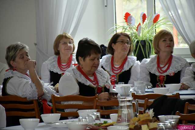 [WIDEO/FOTO] Śniadanie w duchu patriotyzmu. Święto Niepodległości w Bystrzycy Górnej