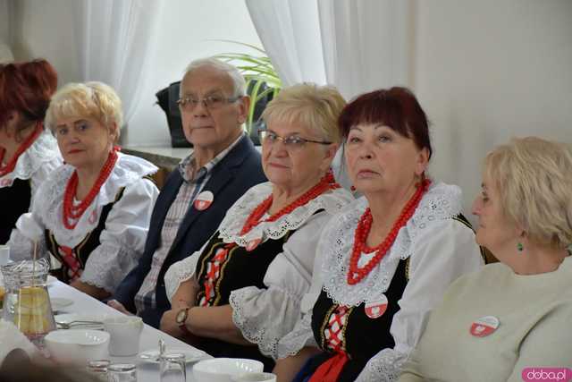 [WIDEO/FOTO] Śniadanie w duchu patriotyzmu. Święto Niepodległości w Bystrzycy Górnej
