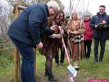[FOTO] Na Alei Goplany odsłonięto 41 nowych tabliczek. Poświęcone są Zasłużonym dla Miasta i jego Honorowym Obywatelom
