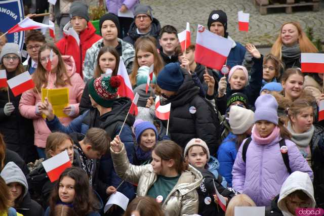 [FOTO] Wspólnie odczytali utwór Fredry, aby uczcić 106. rocznicę odzyskania niepodległości