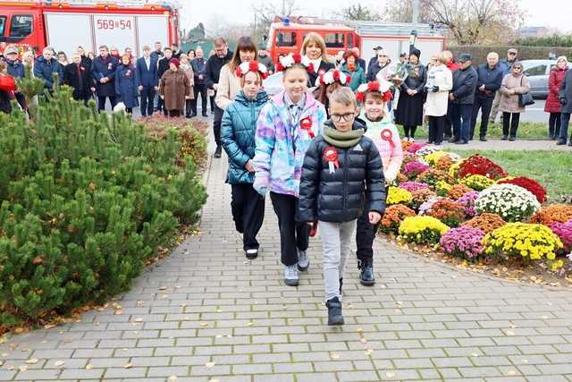 [FOTO] Uroczystości, biegi, koncerty. Tak Żarów obchodził 106. rocznicę odzyskania niepodległości