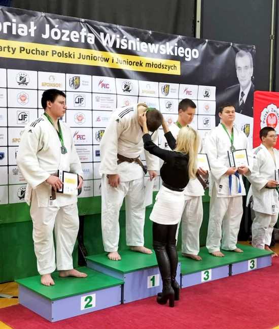 [FOTO] Mieszkaniec Kalna z sukcesem na Otwartym Pucharze Polski Juniorów w judo