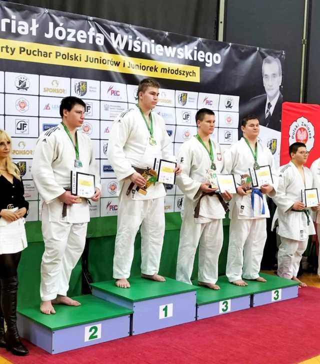 [FOTO] Mieszkaniec Kalna z sukcesem na Otwartym Pucharze Polski Juniorów w judo