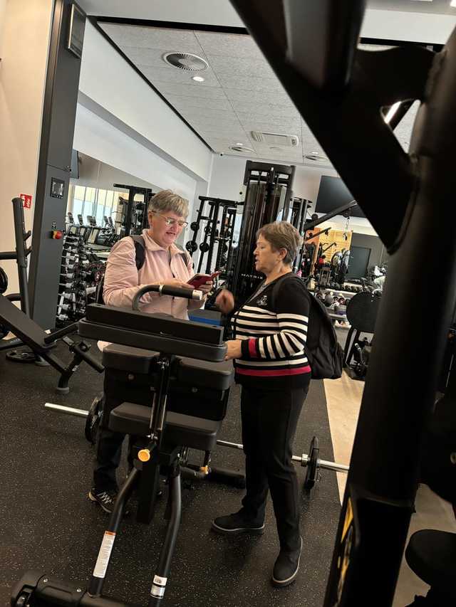 [FOTO] Seniorzy świętowali na sportowo