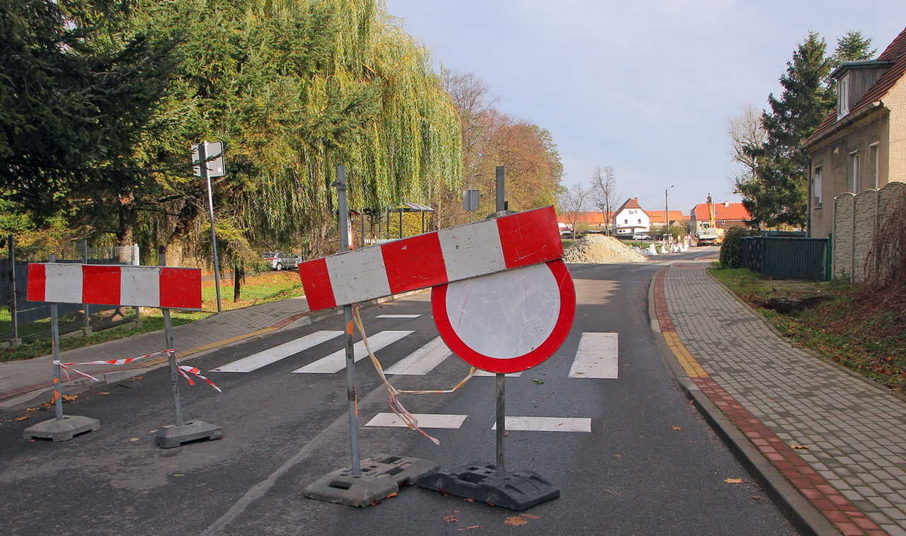 Trwa naprawa drogi w Kłaczynie