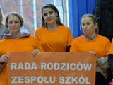 [WIDEO/FOTO] Wspólnie przemaszerowali i wystąpili przeciwko przemocy. Podsumowano kolejną edycję kampanii w Żarowie