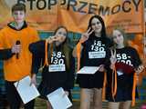[WIDEO/FOTO] Wspólnie przemaszerowali i wystąpili przeciwko przemocy. Podsumowano kolejną edycję kampanii w Żarowie