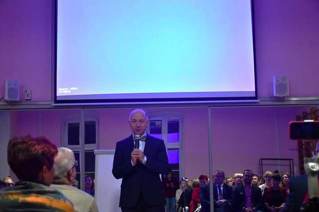 [FOTO] Jaki jest związek między chrześcijaństwem a sztuką? Za nami wykład dr Janusza Kujata