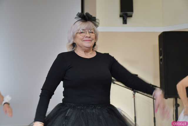 [WIDEO/FOTO] Nagrody dla najbardziej aktywnych seniorów i występy artystyczne z przymrużeniem oka. Zakończyła się II edycja programu Senior na Start