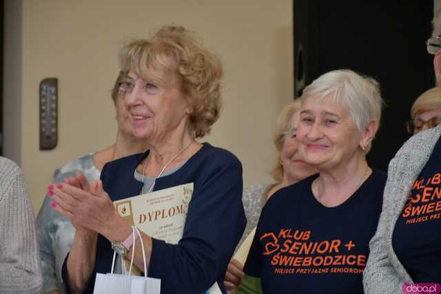 [WIDEO/FOTO] Nagrody dla najbardziej aktywnych seniorów i występy artystyczne z przymrużeniem oka. Zakończyła się II edycja programu Senior na Start