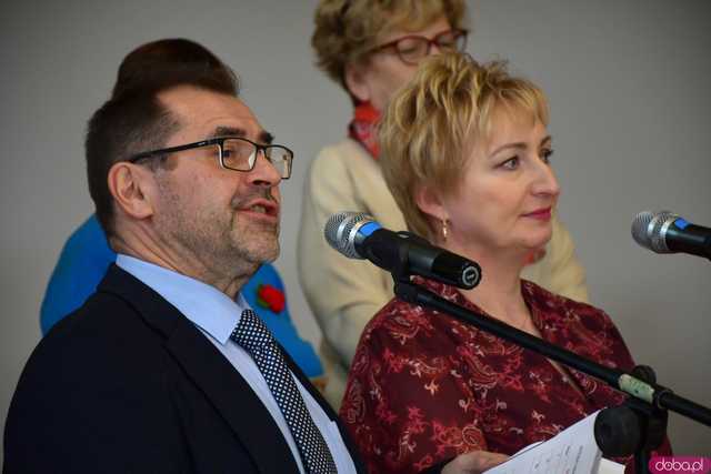 [WIDEO/FOTO] Nagrody dla najbardziej aktywnych seniorów i występy artystyczne z przymrużeniem oka. Zakończyła się II edycja programu Senior na Start