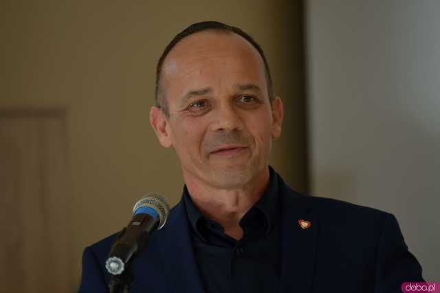[WIDEO/FOTO] Nagrody dla najbardziej aktywnych seniorów i występy artystyczne z przymrużeniem oka. Zakończyła się II edycja programu Senior na Start