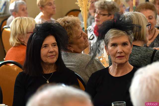 [WIDEO/FOTO] Nagrody dla najbardziej aktywnych seniorów i występy artystyczne z przymrużeniem oka. Zakończyła się II edycja programu Senior na Start