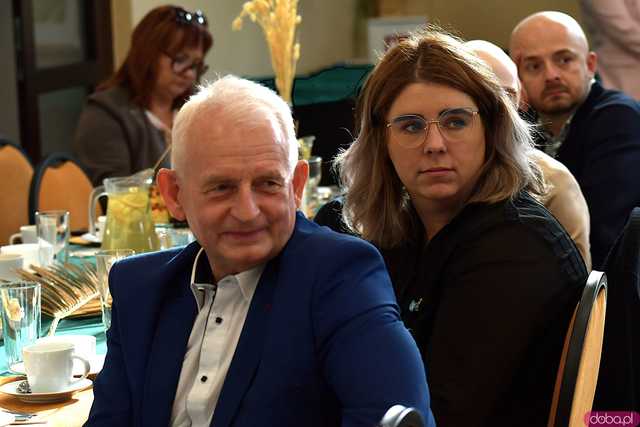 [WIDEO/FOTO] Nagrody dla najbardziej aktywnych seniorów i występy artystyczne z przymrużeniem oka. Zakończyła się II edycja programu Senior na Start