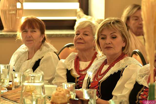 [WIDEO/FOTO] Nagrody dla najbardziej aktywnych seniorów i występy artystyczne z przymrużeniem oka. Zakończyła się II edycja programu Senior na Start