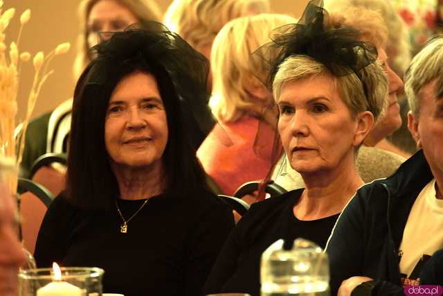 [WIDEO/FOTO] Nagrody dla najbardziej aktywnych seniorów i występy artystyczne z przymrużeniem oka. Zakończyła się II edycja programu Senior na Start