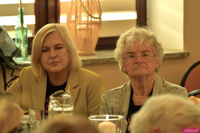 [WIDEO/FOTO] Nagrody dla najbardziej aktywnych seniorów i występy artystyczne z przymrużeniem oka. Zakończyła się II edycja programu Senior na Start