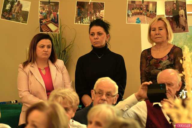 [WIDEO/FOTO] Nagrody dla najbardziej aktywnych seniorów i występy artystyczne z przymrużeniem oka. Zakończyła się II edycja programu Senior na Start