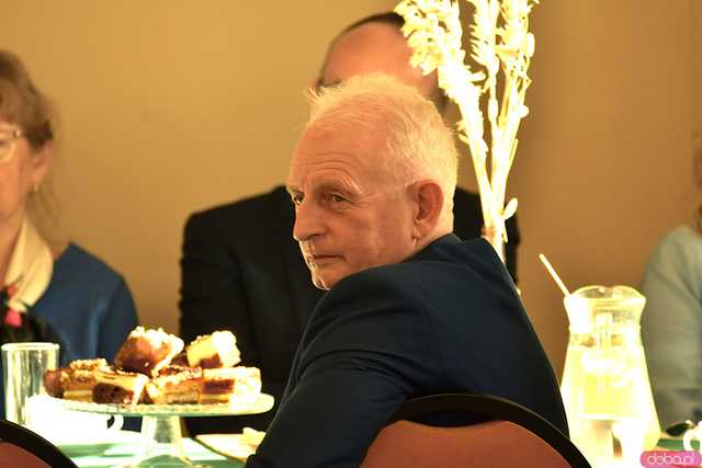 [WIDEO/FOTO] Nagrody dla najbardziej aktywnych seniorów i występy artystyczne z przymrużeniem oka. Zakończyła się II edycja programu Senior na Start