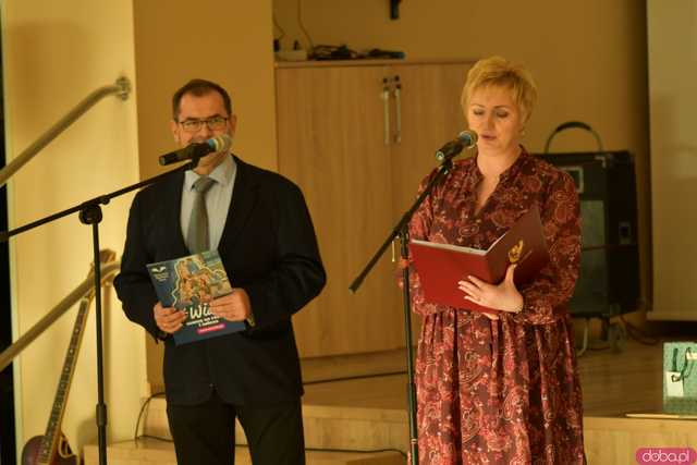 [WIDEO/FOTO] Nagrody dla najbardziej aktywnych seniorów i występy artystyczne z przymrużeniem oka. Zakończyła się II edycja programu Senior na Start