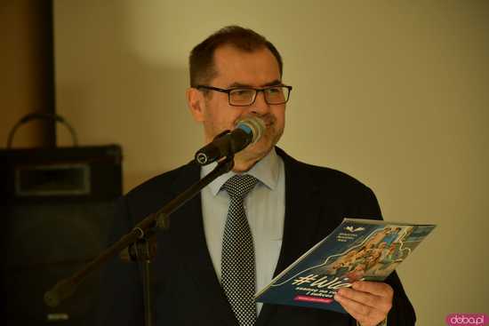 [WIDEO/FOTO] Nagrody dla najbardziej aktywnych seniorów i występy artystyczne z przymrużeniem oka. Zakończyła się II edycja programu Senior na Start