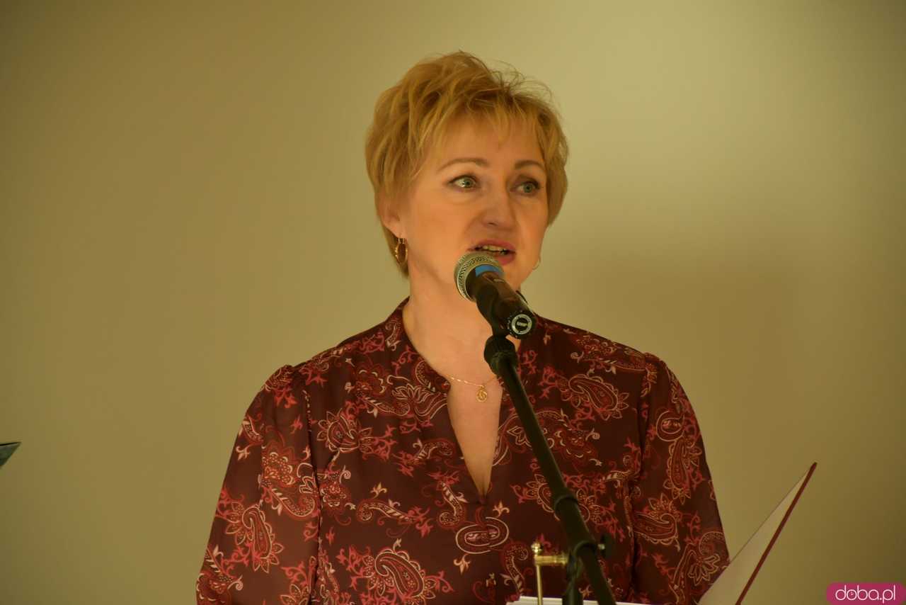 [WIDEO/FOTO] Nagrody dla najbardziej aktywnych seniorów i występy artystyczne z przymrużeniem oka. Zakończyła się II edycja programu Senior na Start