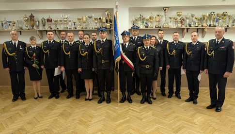 [FOTO] Uroczysta zbiórka z okazji Narodowego Święta Niepodległości w KP PSP Świdnica