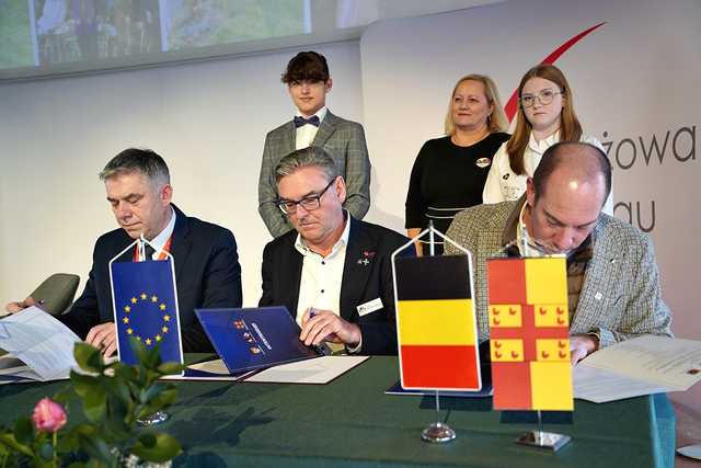 [FOTO] Gmina Świdnica: Adopcja grobów wojennych staje się faktem