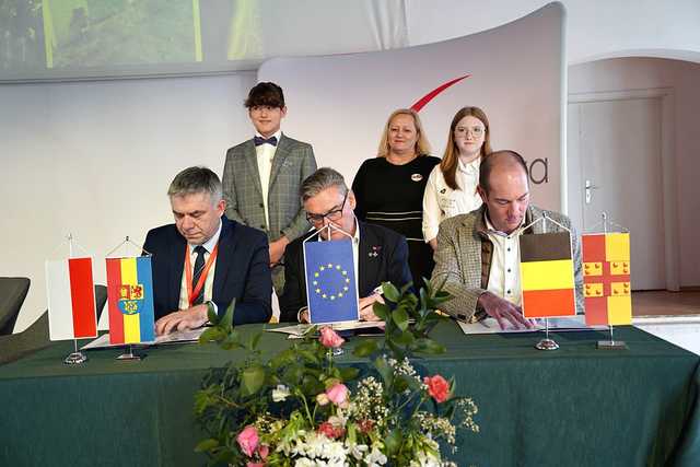 [FOTO] Gmina Świdnica: Adopcja grobów wojennych staje się faktem
