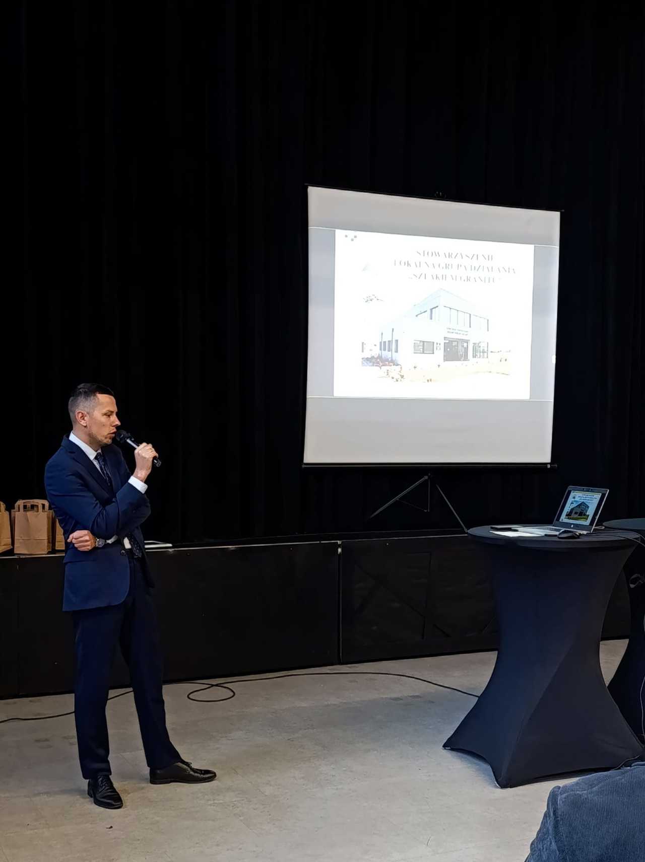 [FOTO] LGD Szlakiem Granitu na I Forum Turystyki Powiatu Średzkiego