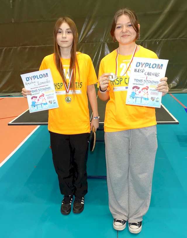 [FOTO] Rywalizowali w turnieju tenisa stołowego