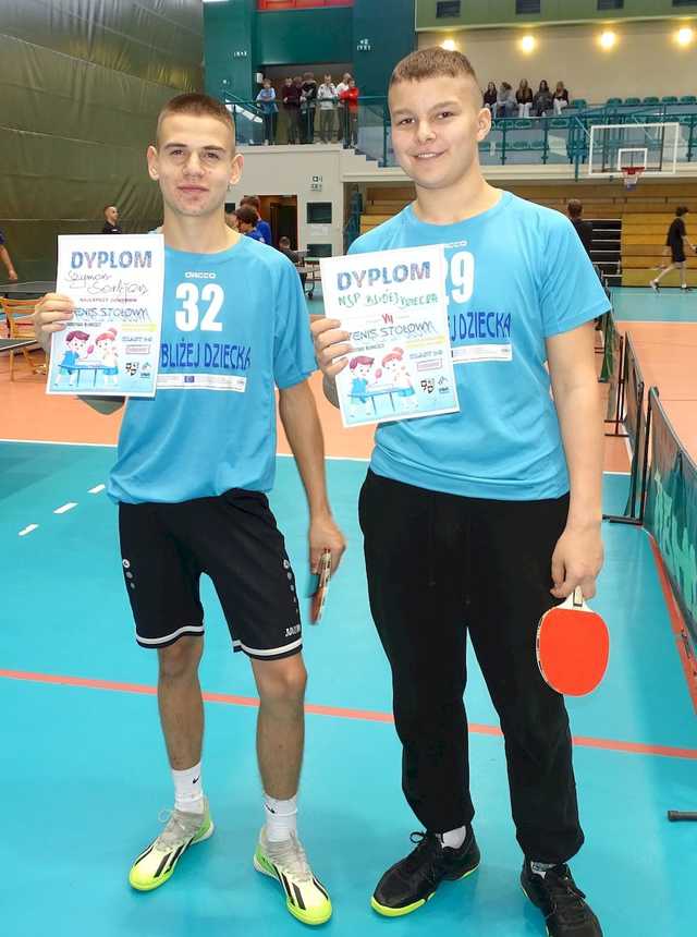 [FOTO] Rywalizowali w turnieju tenisa stołowego